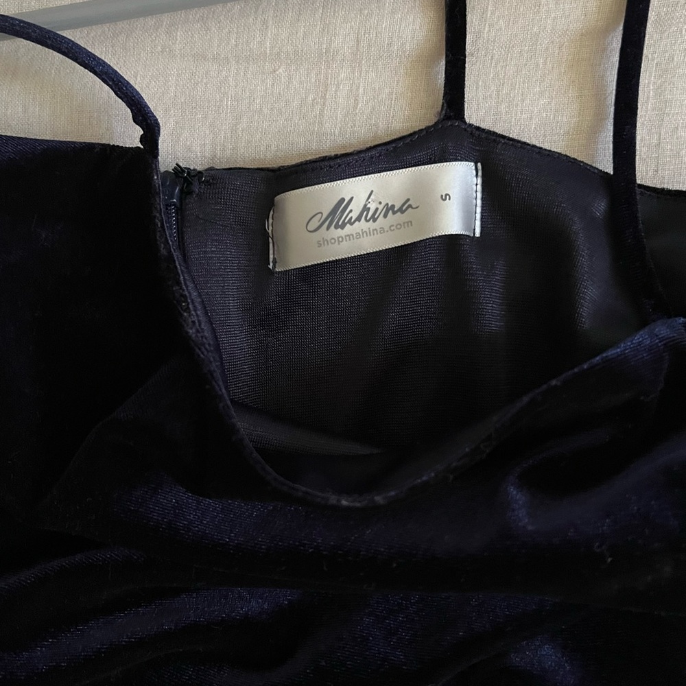 Mahina velvet blue dress slit